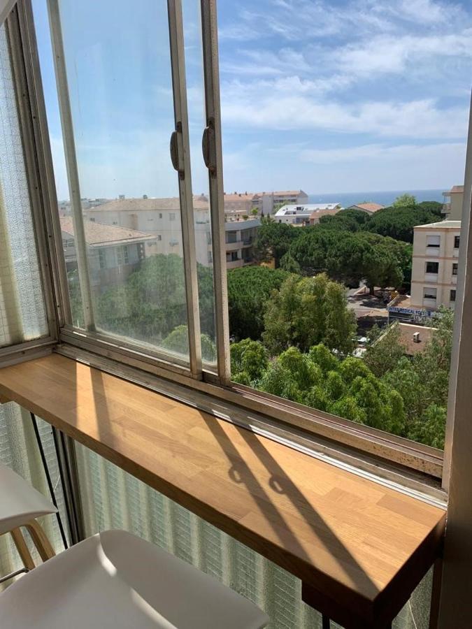 L'Appart Frejus Plage Esterno foto
